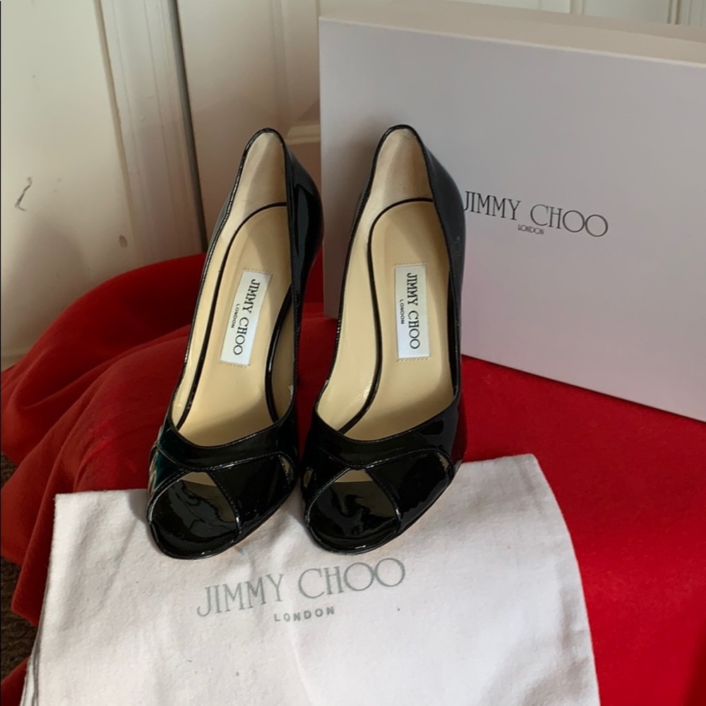 Jimmy Choo Black Glossy KID size 37.5